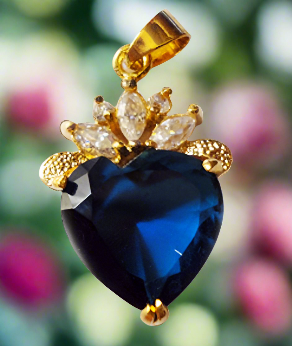 Pendentif en zirconia imitation en forme de coeur: choisissez votre couleur Bleu nacrelune.com pendentif