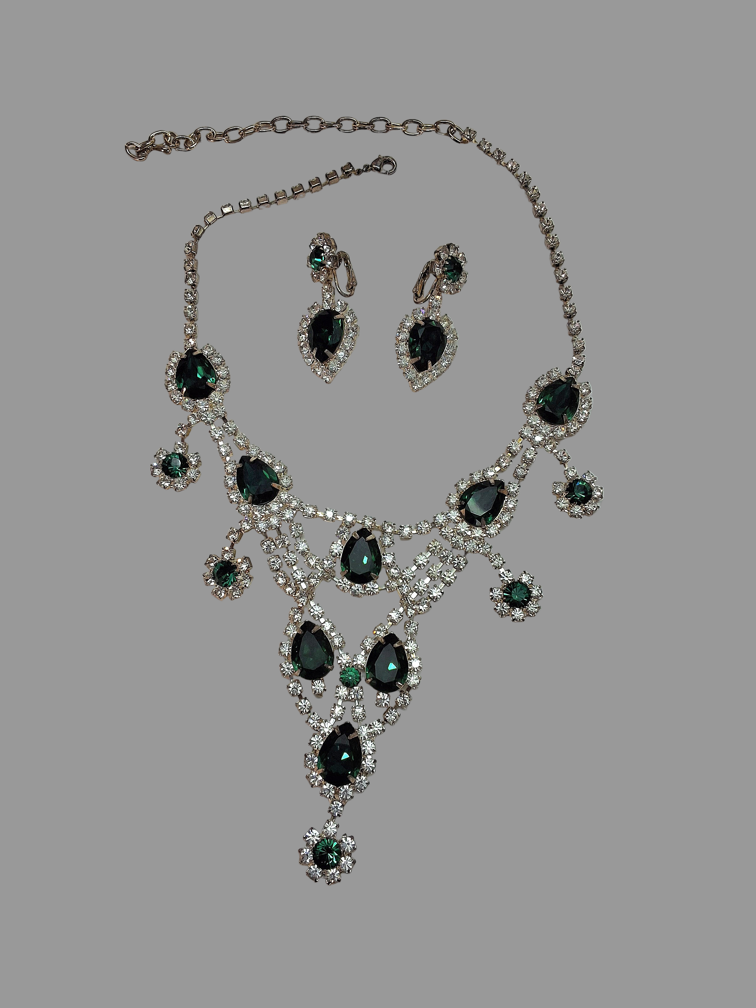 👑Parure vintage en strass verts nacrelune.com parure