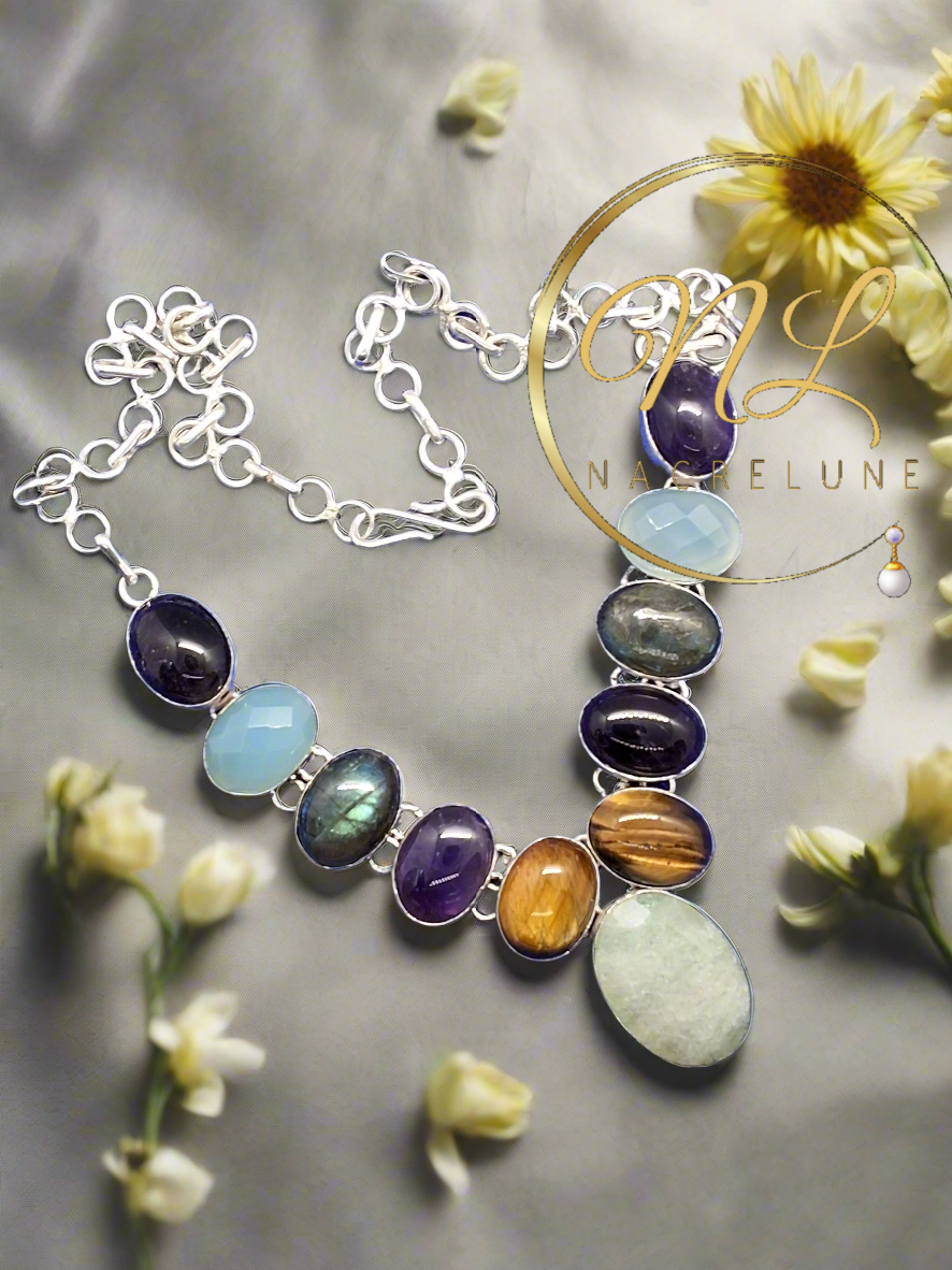 Collier en argent et pierres fines