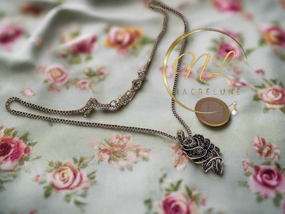 Pendentif argent et marcassites en forme de rose