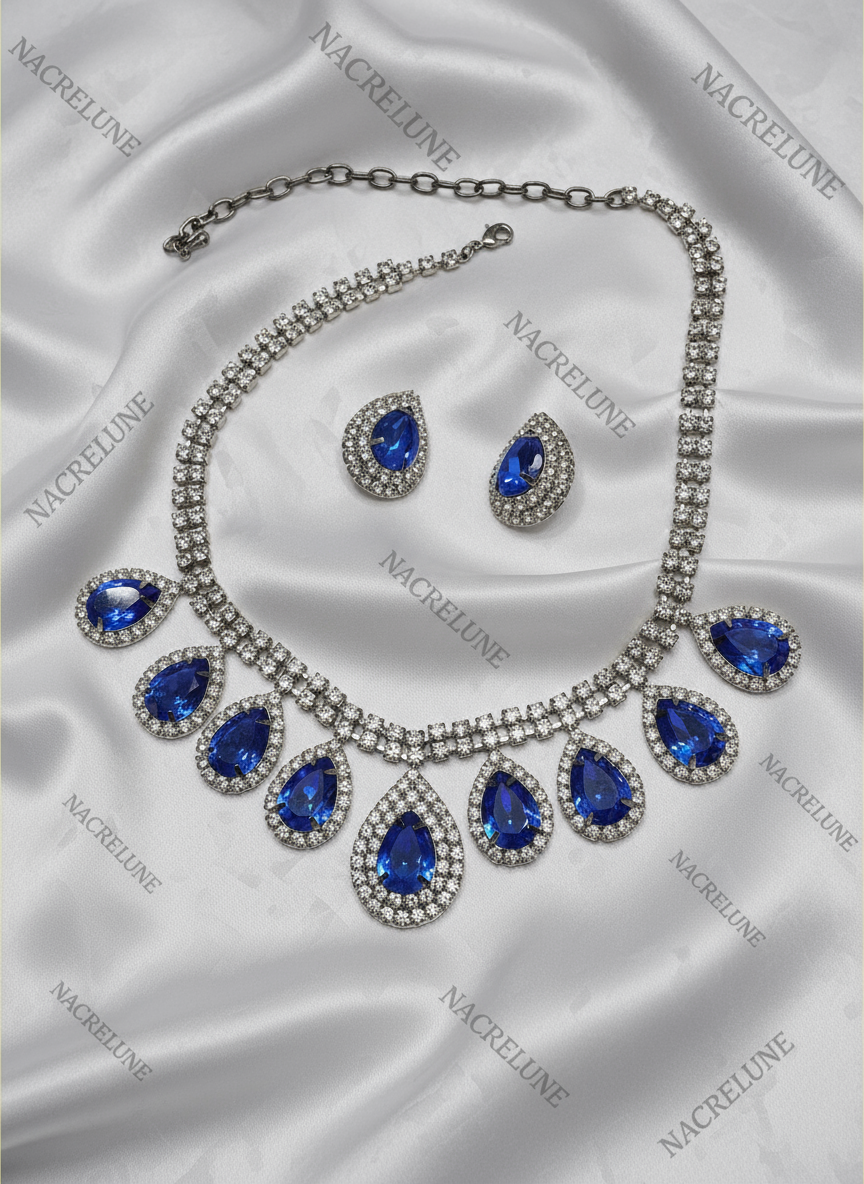👑Parure vintage en strass bleu roi nacrelune.com parure