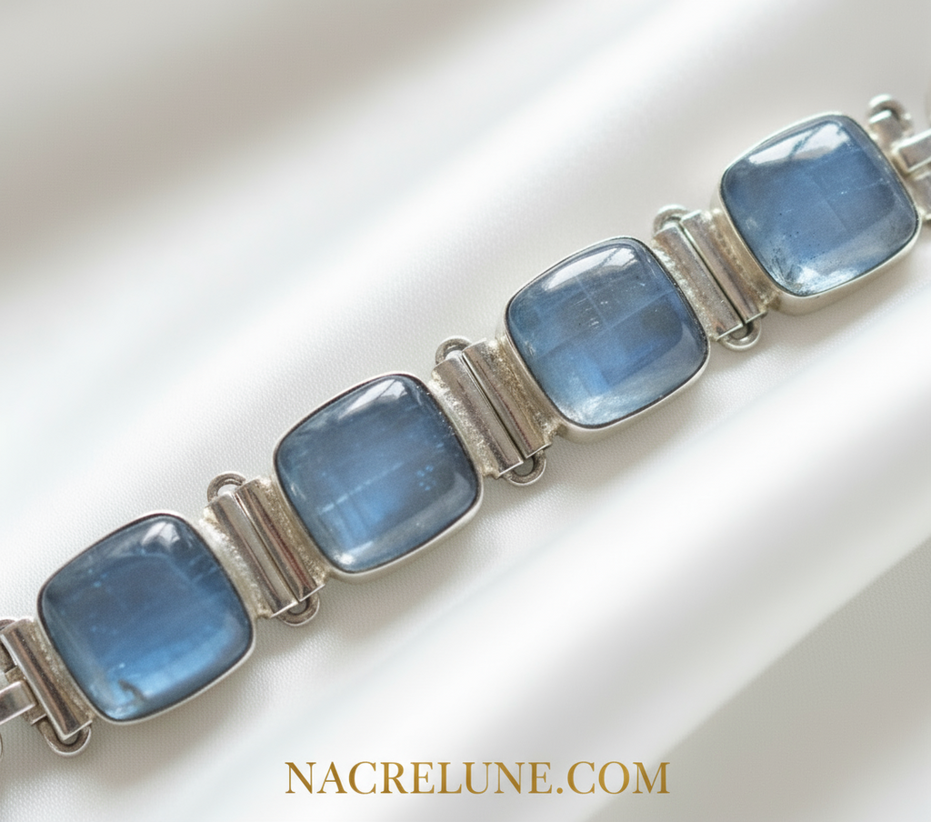 Bracelet en argent avec cyanites polies nacrelune.com bracelet