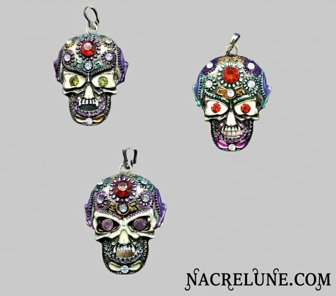 Pendentif mexicain ou gothique tête de mort, choisissez la couleur des yeux nacrelune.com collier