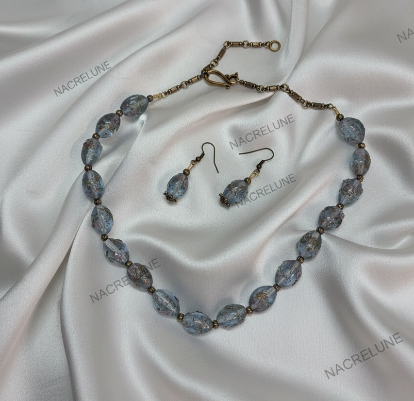 parure en perles de verre bleu nacrelune.com parure