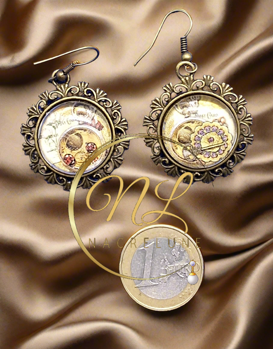 Boucles d’oreille avec camée steampunk