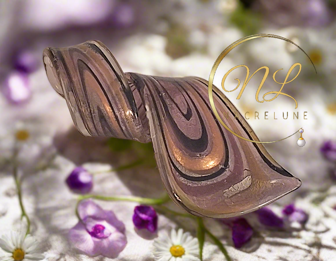 Grand pendentif en verre multicolore Mauve nacrelune.com pendentif