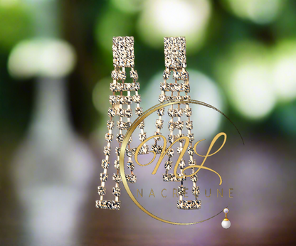 longues boucles en  strass