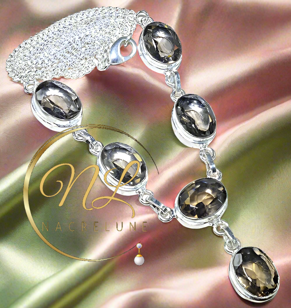 Collier en argent avec des quartz fumés taillés