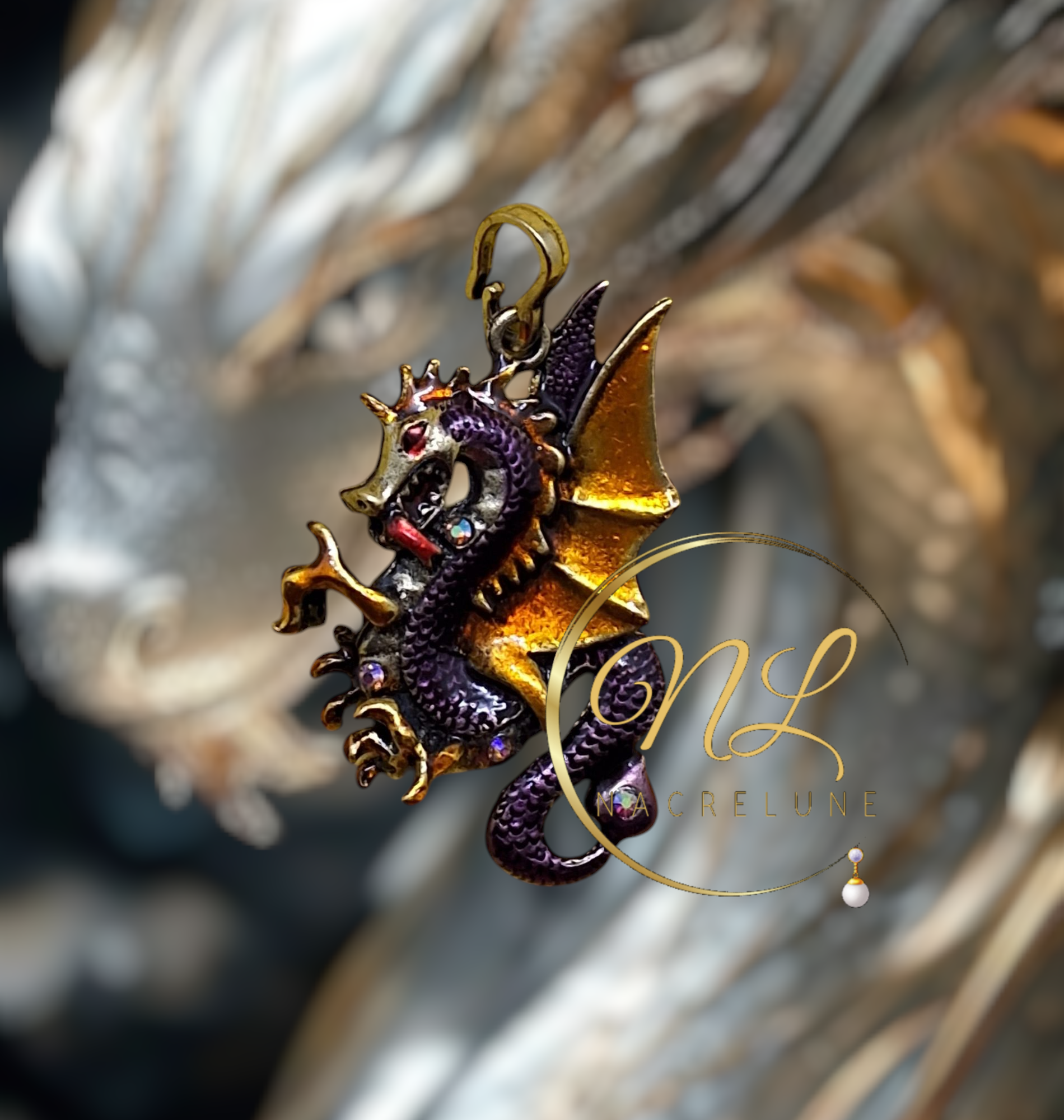 Pendentif en forme de dragon, choisissez votre couleur. Violet nacrelune.com collier
