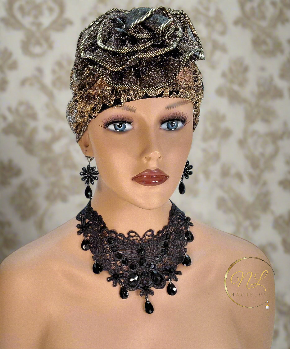 Parure fantaisie en dentelle noire