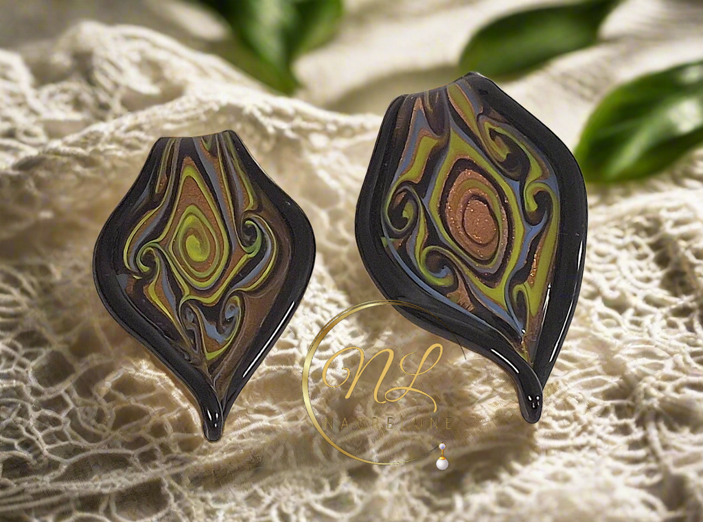 Pendentif en verre artistique en forme de feuille nacrelune.com pendentif