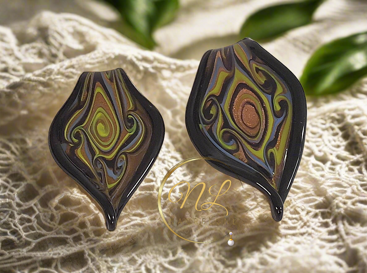 Pendentif en verre artistique en forme de feuille nacrelune.com pendentif