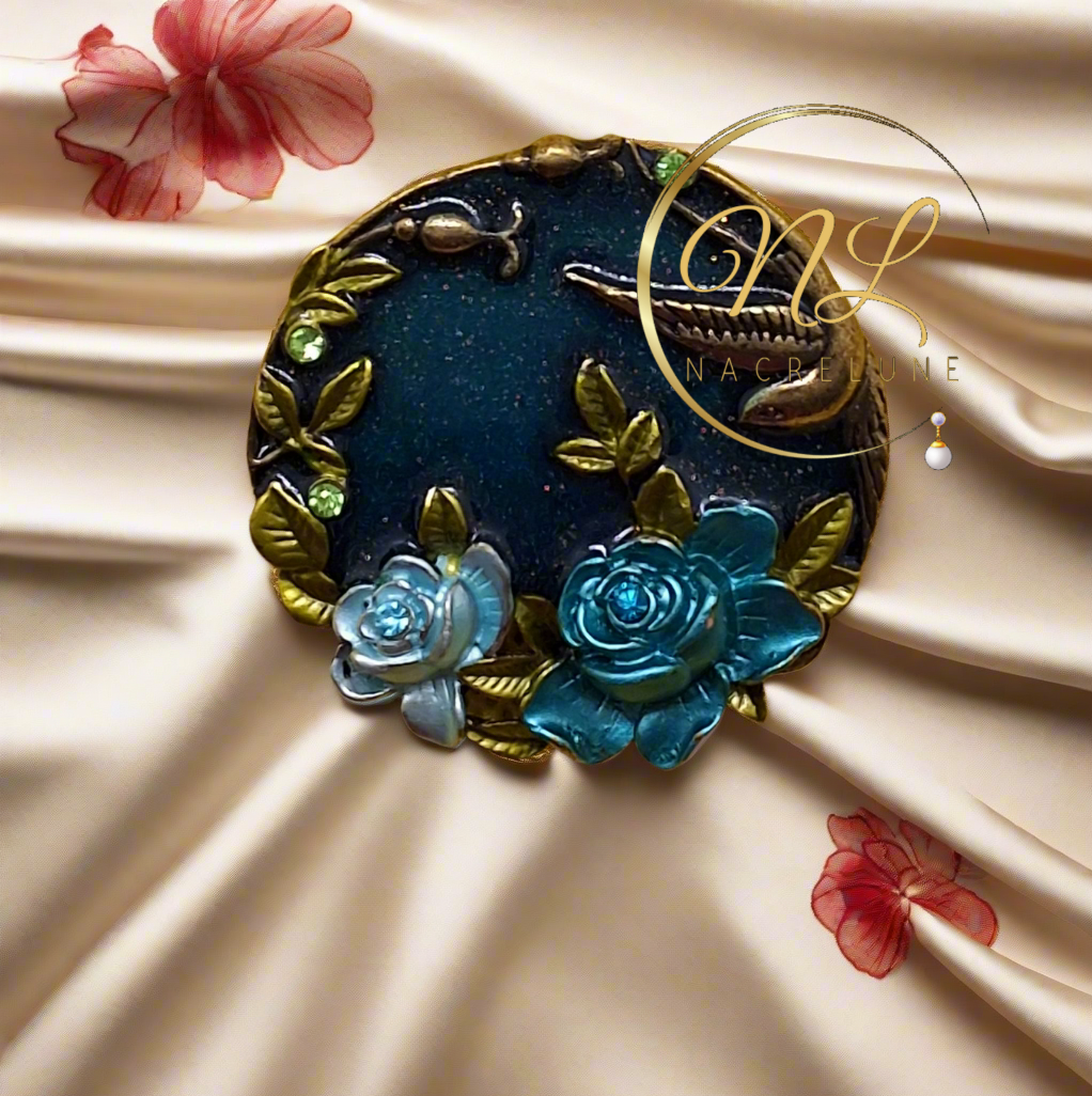 Pendentif en émail fleur,  bleu
