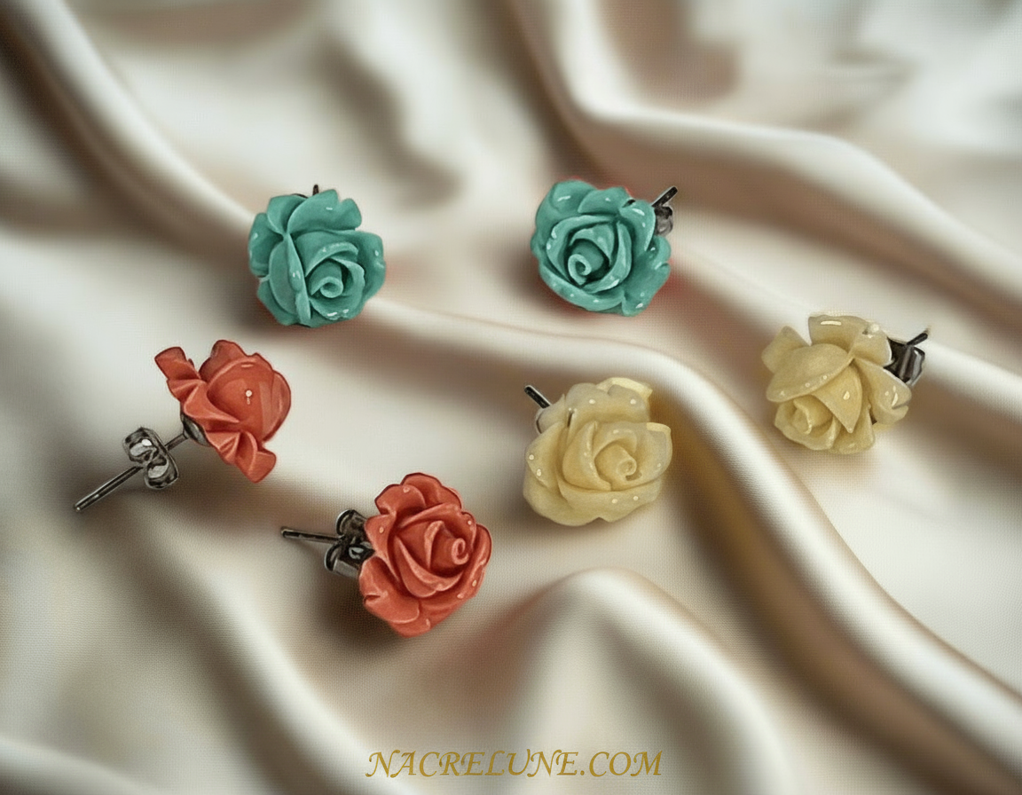 Lot de 3 paires de boucles d'oreille en résine . nacrelune.com boucles d'oreille