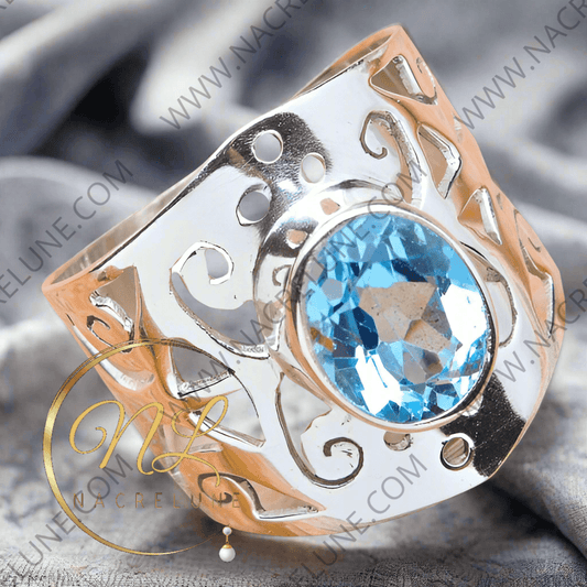 Bague en argent 925 avec topaze bleue taillée