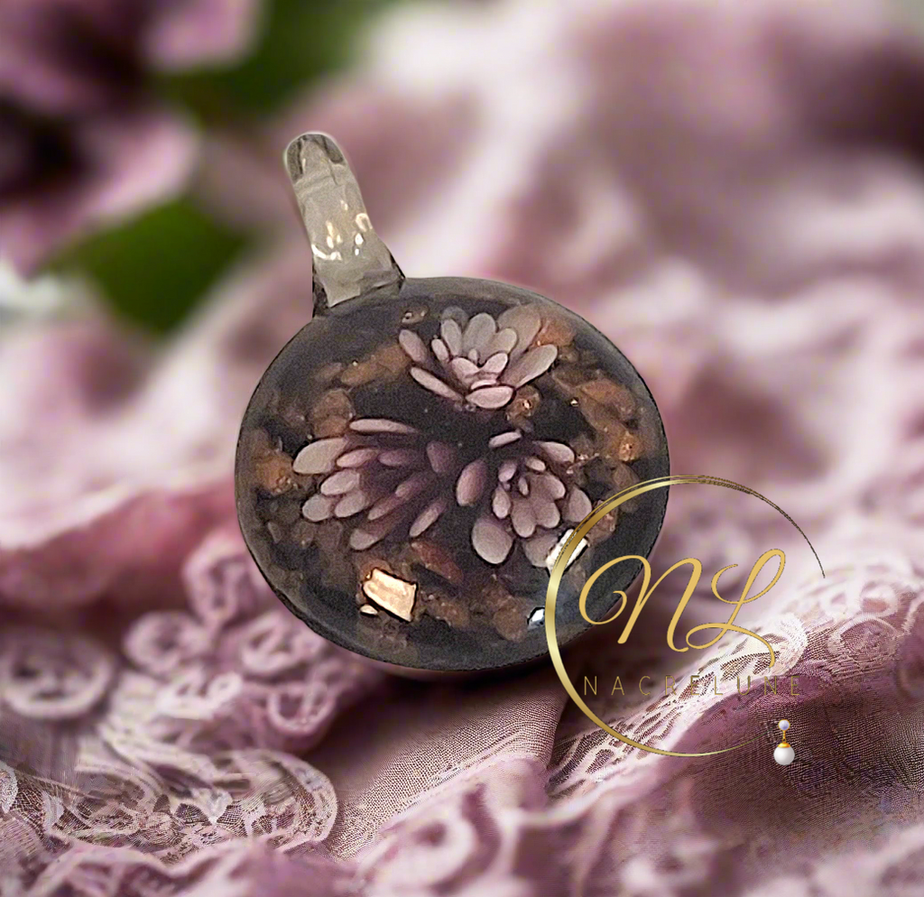 Pendentif en verre fleuri Mauve nacrelune.com pendentif