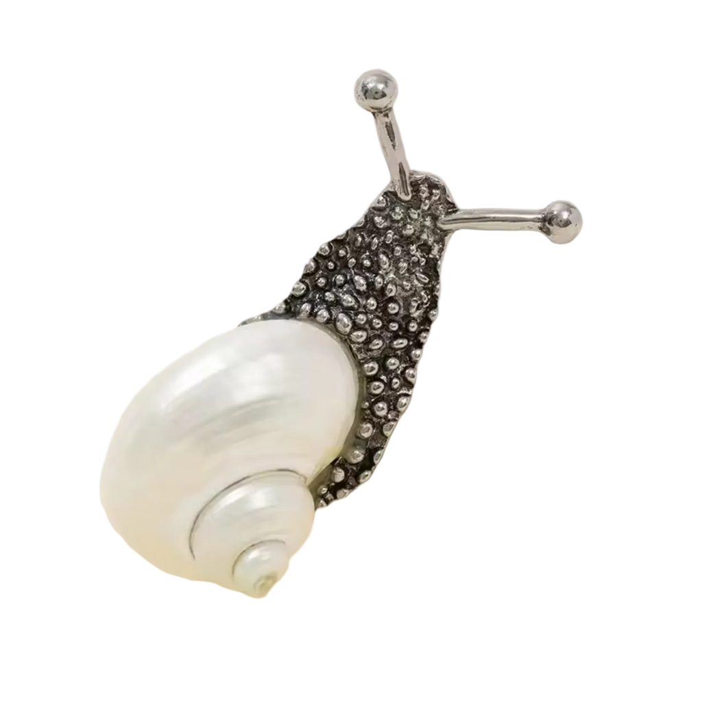 Broche en forme d'escargot nacrelune.com broche