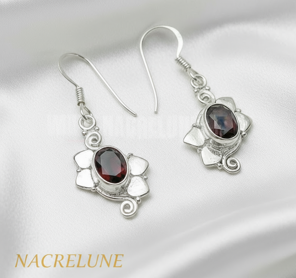 Boucles d’oreille en argent avec grenats nacrelune.com boucles d'oreille
