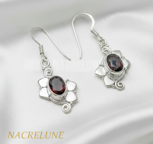 Boucles d’oreille en argent avec grenats NACRELUNE boucles d'oreille