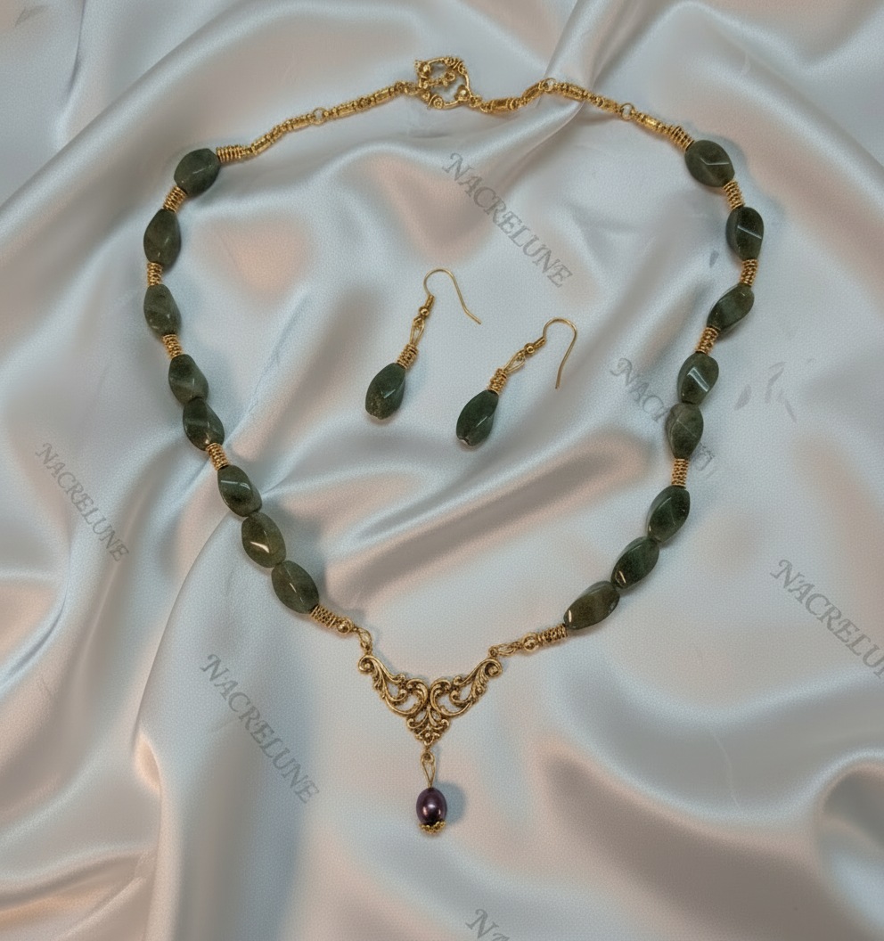 Parure en perles de jaspes verts NACRELUNE parure