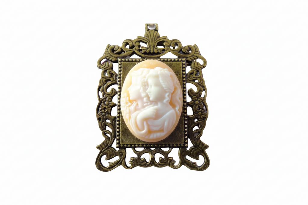 Pendentif camée en résine représentant 2 jeunes filles, choisissez votre couleur nacrelune.com pendentif