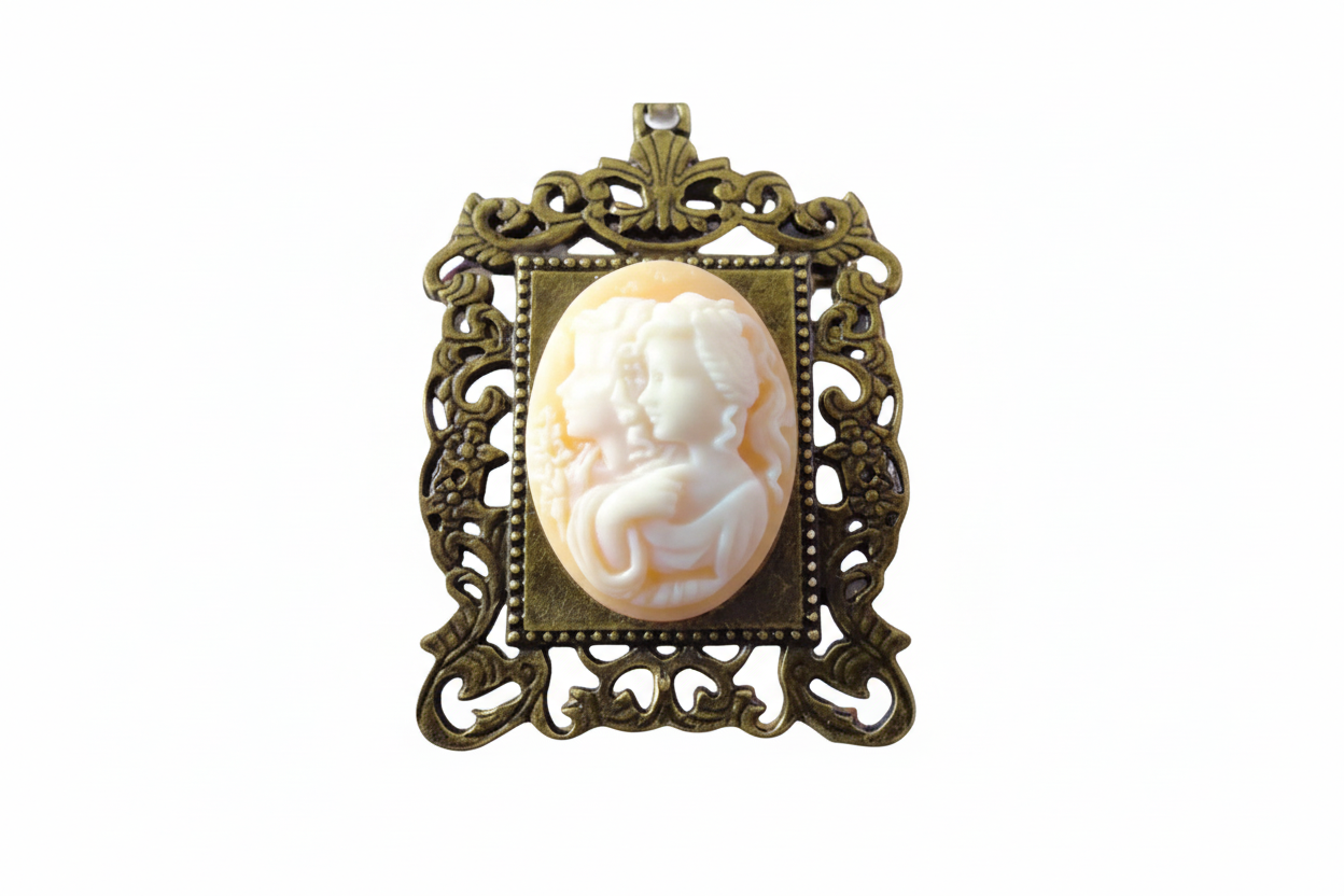 Pendentif camée en résine représentant 2 jeunes filles, choisissez votre couleur nacrelune.com pendentif