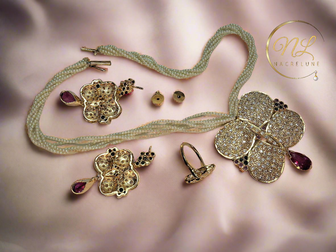 Parure en zirconia sur perles fines