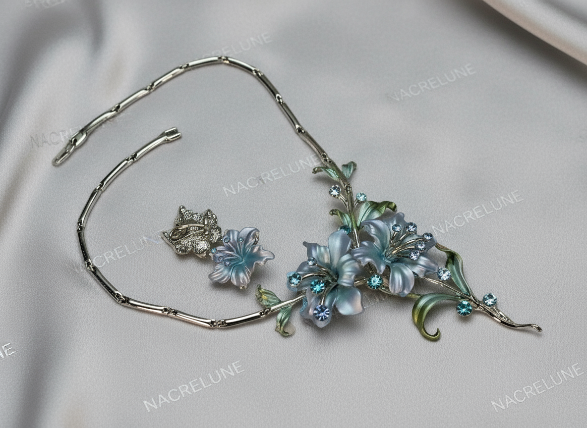 Parure en émail aux grandes fleurs : choisissez votre couleur Bleu NACRELUNE parure