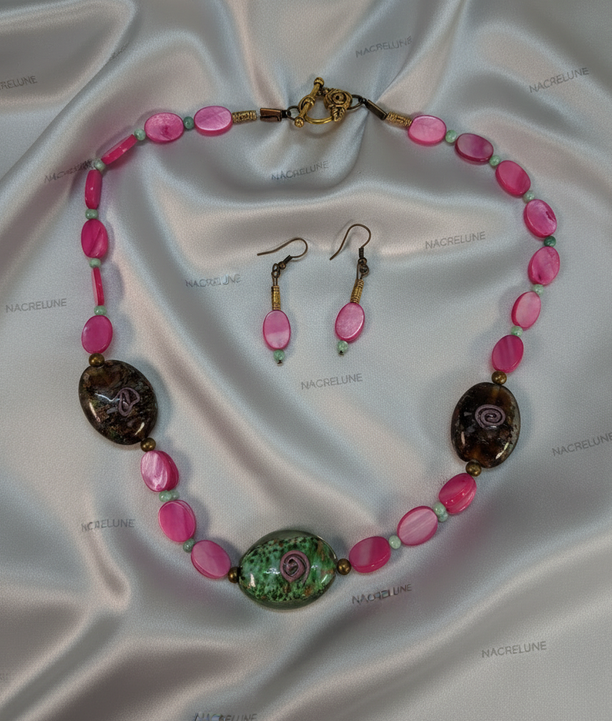 Parure en perles de nacre et grandes perles de verre nacrelune.com parure
