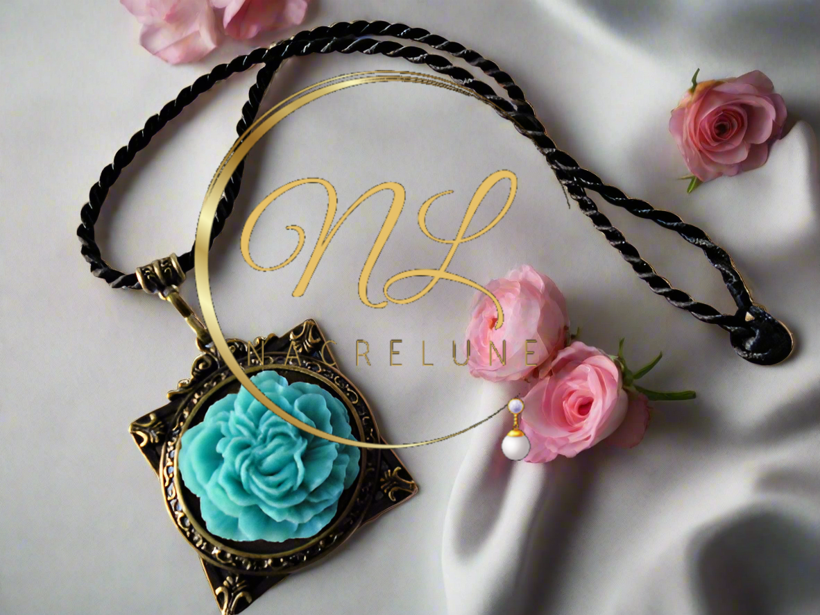 Pendentif cadre avec fleur, bleu turquoise