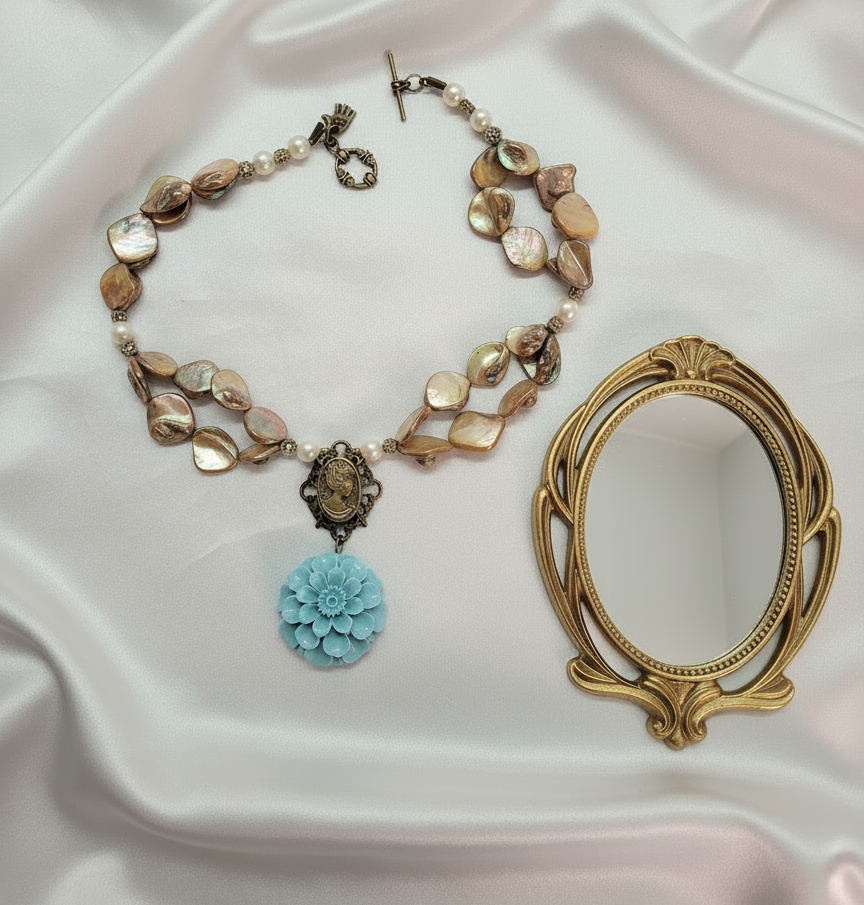 Collier en nacre doré et turquoise NACRELUNE collier