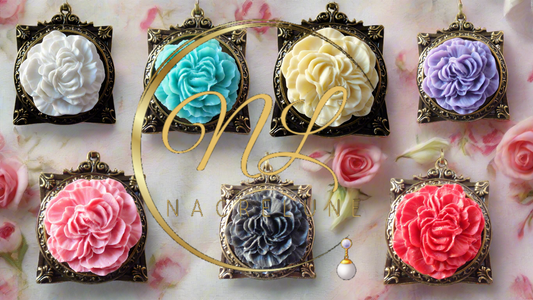 Pendentif cadre avec fleur, choisissez votre couleur