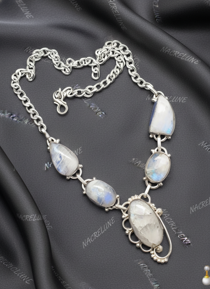 Collier en argent et pierres de lune nacrelune.com collier