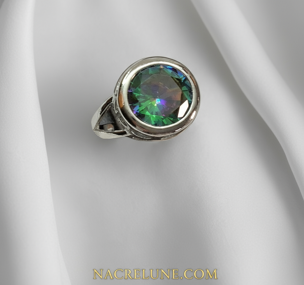 Bague en argent avec topaze taillée traitée mystique nacrelune.com Bague