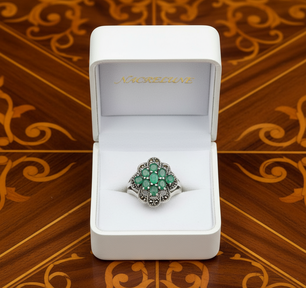 Bague en argent véritable et marcassites avec émeraudes vraies nacrelune.com Bague