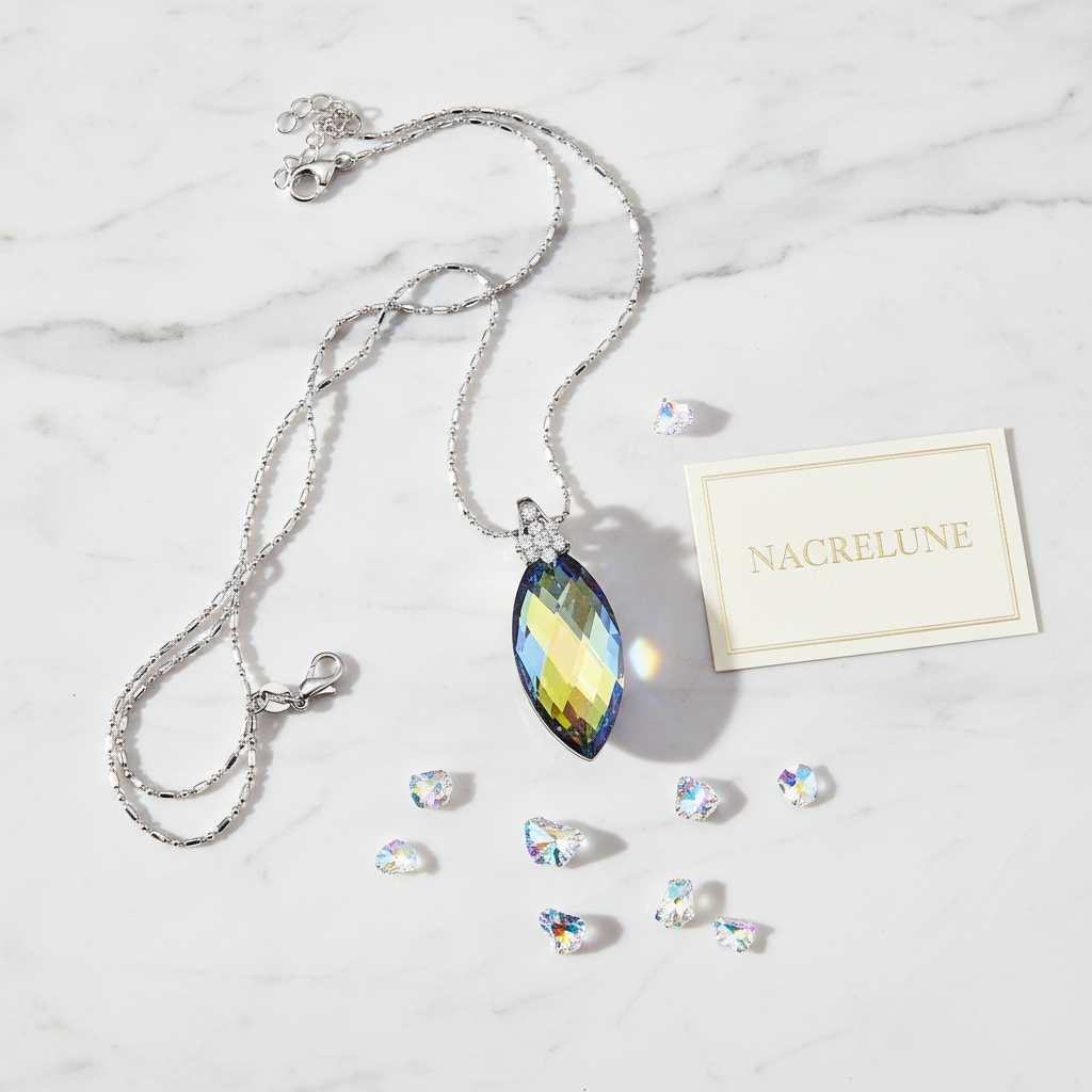 Pendentif en zirconia multicolore nacrelune.com pendentif