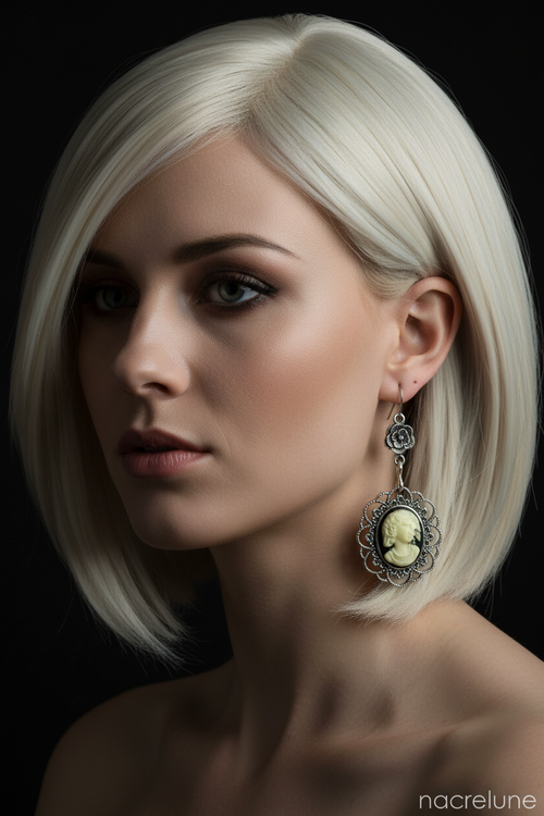 Boucles d’oreille camée jolie dame nacrelune.com boucles d'oreille