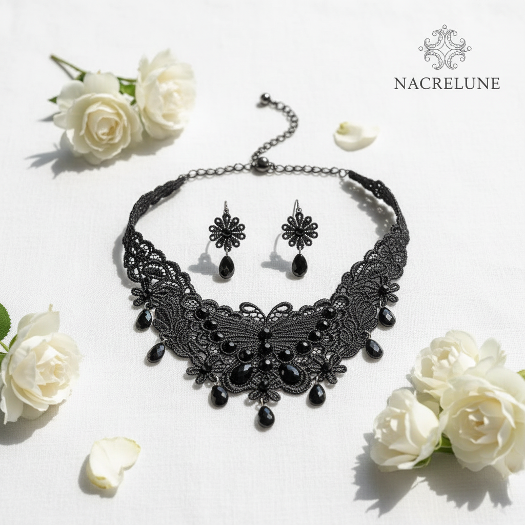 Parure fantaisie en dentelle noire nacrelune.com parure