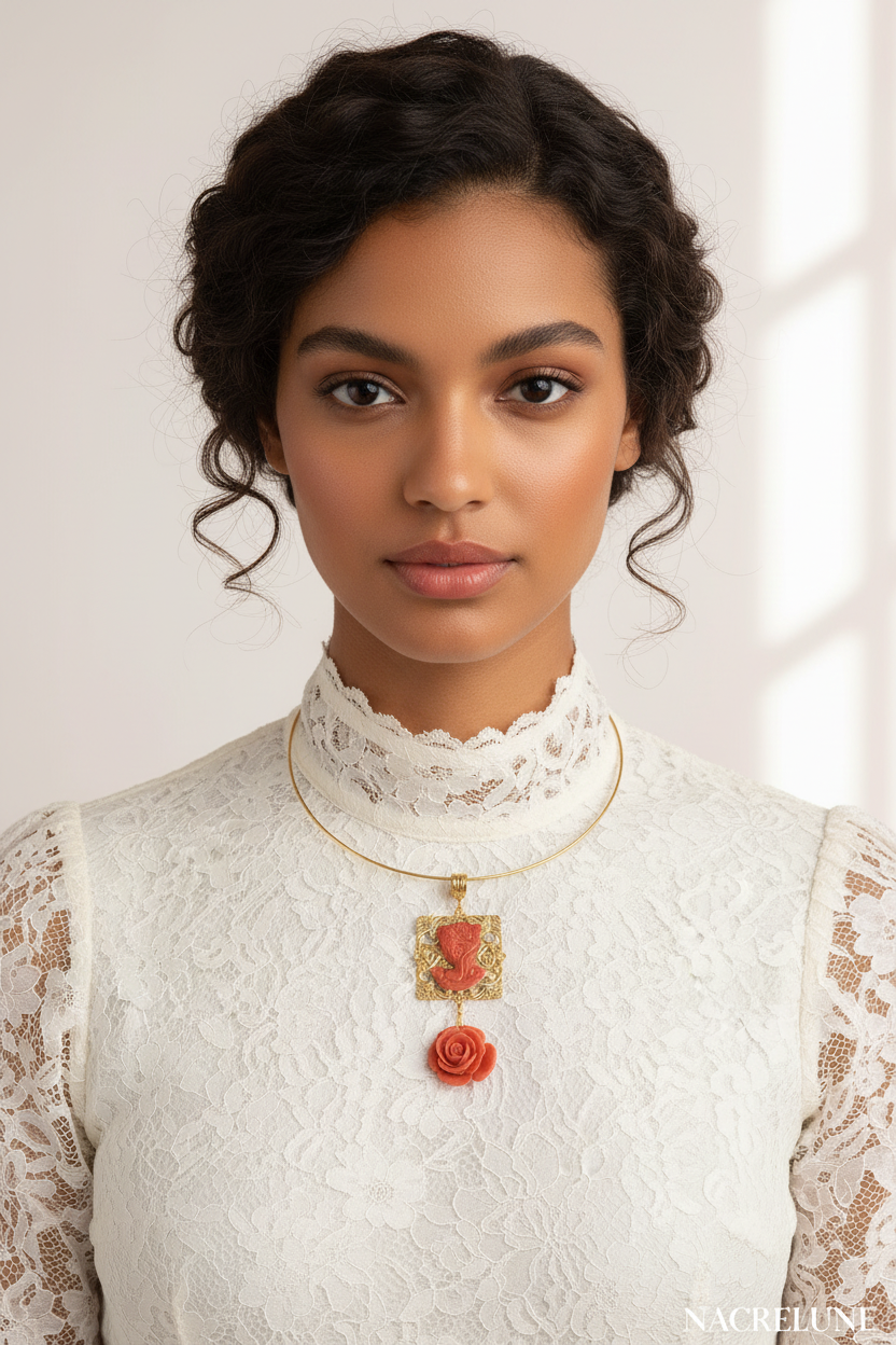 pendentif en reproduction de corail représentant une jolie dame et une rose sculptée nacrelune.com pendentif