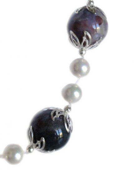 Collier perles de nacre et grandes agathes indiennes détail