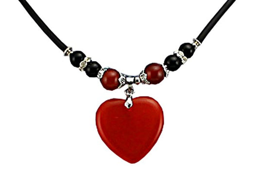 Pendentif coeur oeil de chat rouge