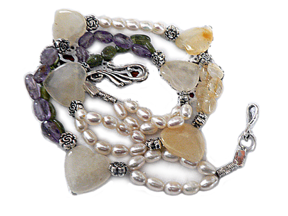 collier perles de culture avec améthystes peridots et citrines